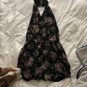 Floral prints romper 💐🌸🌺